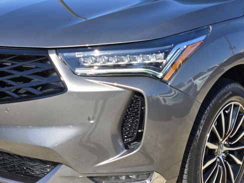 Certified 2025 Acura RDX SH-AWD w/ Advance Package image 9