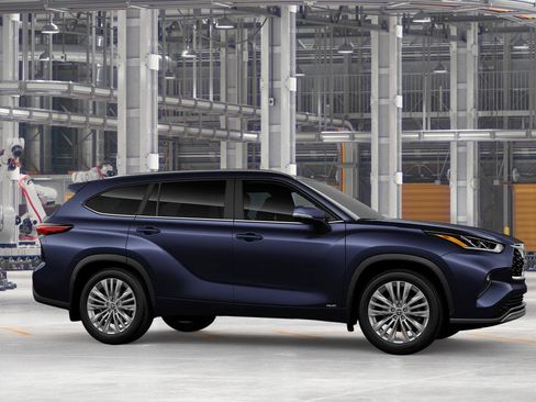 New 2026 Toyota Highlander Platinum image 13