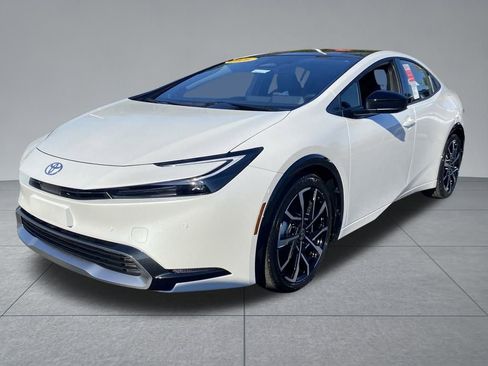 New 2026 Toyota Prius XSE Premium image 2