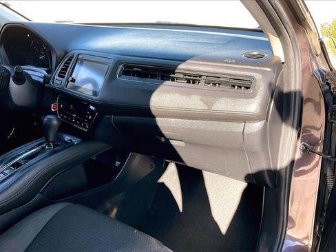 Used 2019 Honda HR-V EX image 16