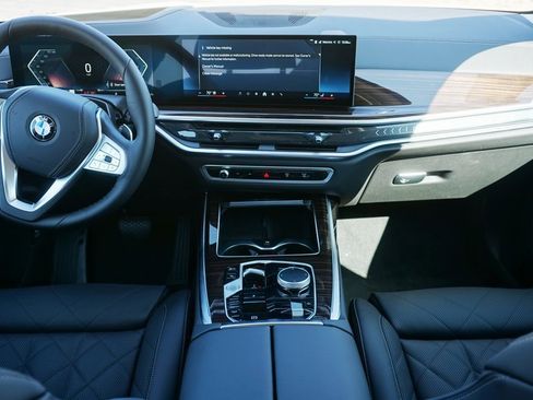 New 2026 BMW X7 xDrive40i image 16