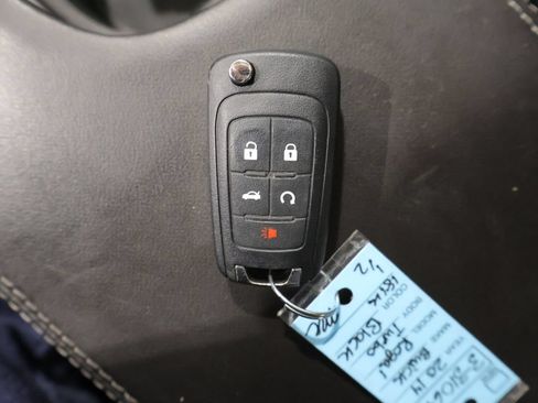 Used 2014 Buick Regal Premium FWD image 26