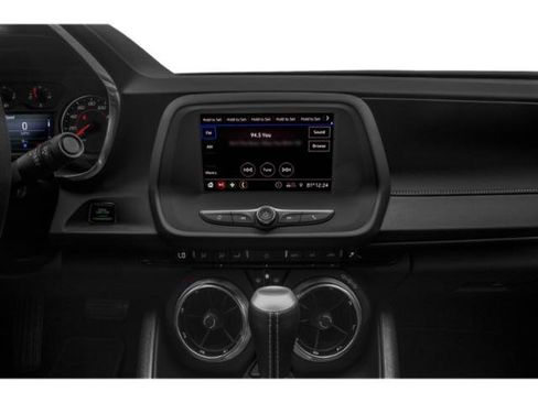 Used 2020 Chevrolet Camaro LT RWD image 13