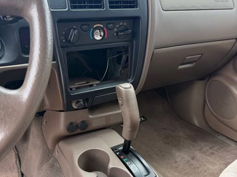Used 2003 Toyota Tacoma PreRunner RWD image 14