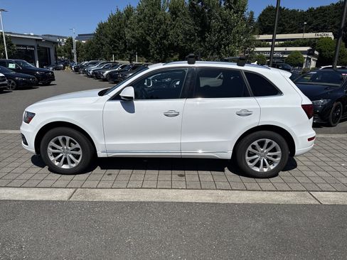 Used 2016 Audi Q5 2.0T Premium Plus w/ Technology Package AWD/4WD image 8