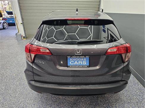 Used 2016 Honda HR-V EX image 4