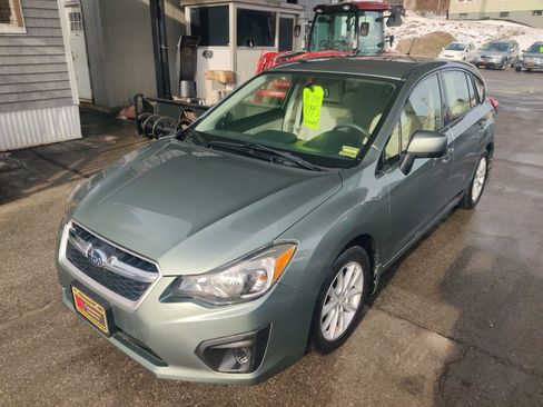 Used 2014 Subaru Impreza 2.0i Premium w/ All-Weather Package w/CVT image 2