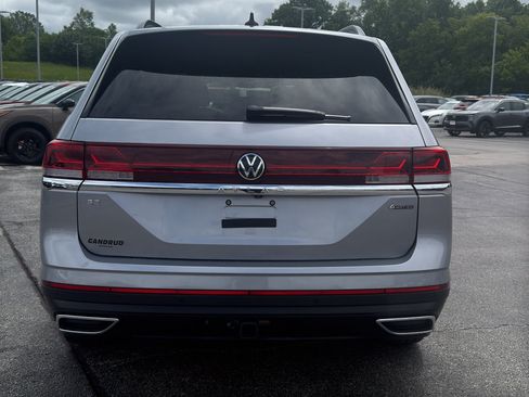 Used 2024 Volkswagen Atlas SE AWD/4WD image 7