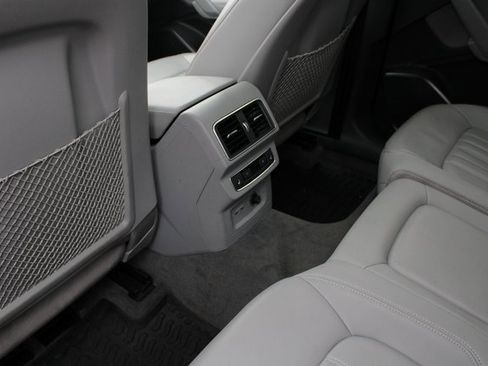 Used 2019 Audi Q5 2.0T Premium Plus w/ Premium Plus Package image 10