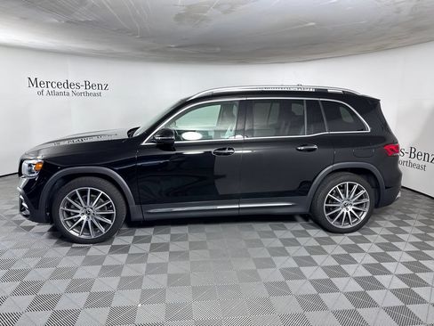 Certified 2023 Mercedes-Benz GLB 250 w/ AMG Line image 4
