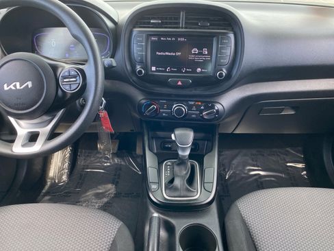 Used 2023 Kia Soul LX w/ Option Group 015 image 11