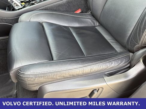 Certified 2023 Volvo XC40 B4 Plus image 27