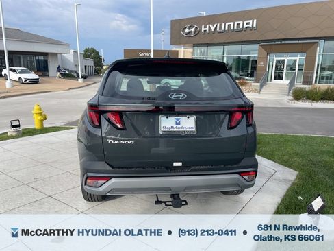 Used 2026 Hyundai Tucson SE FWD image 12