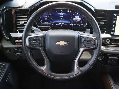 Used 2023 Chevrolet Silverado 1500 High Country w/ High Country Premium Package AWD/4WD image 14