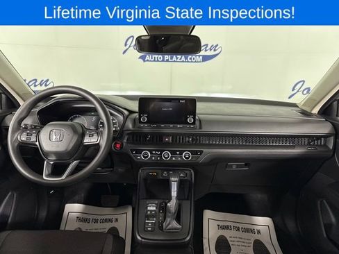 Used 2025 Honda CR-V EX image 9