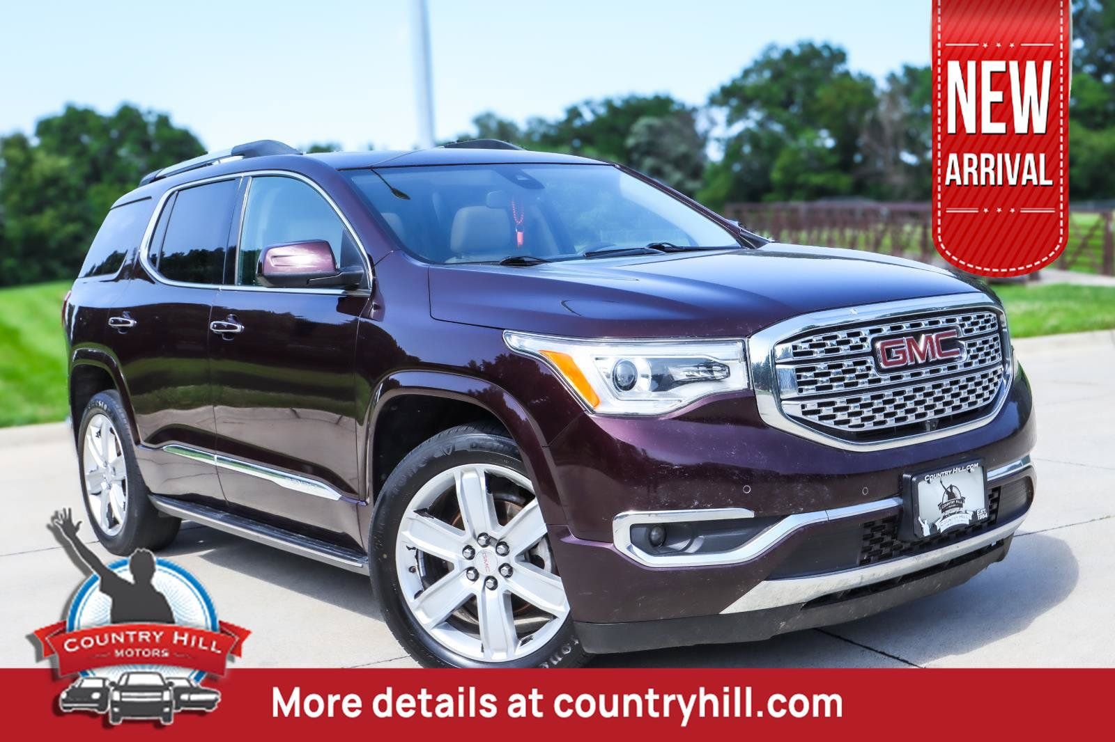 Used 2018 GMC Acadia Denali w/ Technology Package AWD/4WD image 1