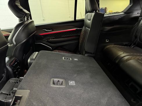 Used 2023 Jeep Grand Cherokee L Summit w/ Advanced Protech Group IV AWD/4WD image 35