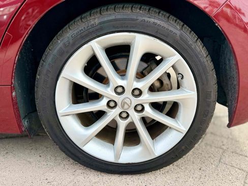 Used 2013 Lexus CT 200h w/ Premium Pkg w/Navigation FWD image 19