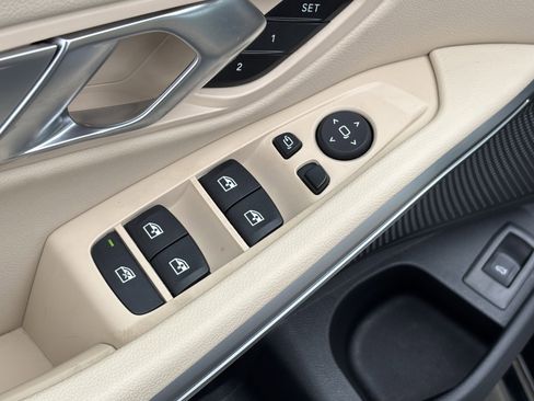 Certified 2023 BMW 330i Sedan w/ Premium Package image 15