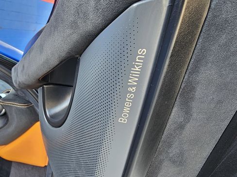 Used 2019 McLaren 570S Spider image 31