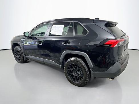 Used 2025 Toyota RAV4 XLE w/ Convenience Package FWD image 8