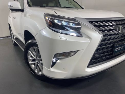 Certified 2023 Lexus GX 460 Premium w/ Premium Package AWD/4WD image 4