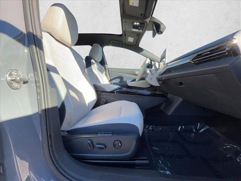 Used 2023 Volkswagen ID.4 Pro S Plus image 22