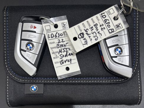 Used 2022 BMW M550i xDrive w/ Premium Package image 42