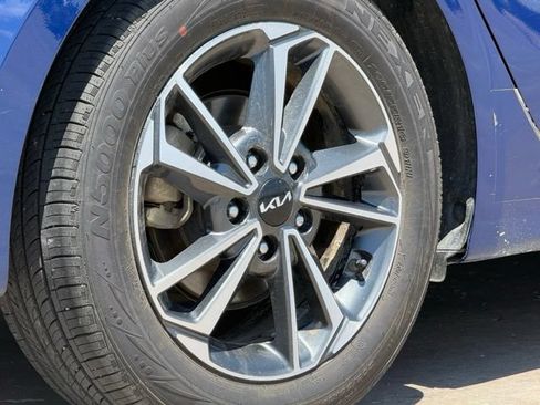 Used 2023 Kia Forte LXS FWD image 10