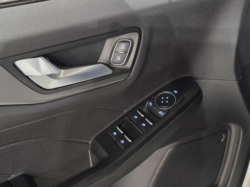 New 2026 Ford Escape SE image 14