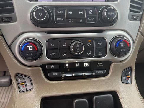 Used 2016 GMC Yukon SLT image 31