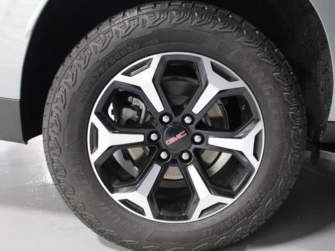 Used 2025 GMC Yukon XL AT4 w/ Premium Trailering Package image 13