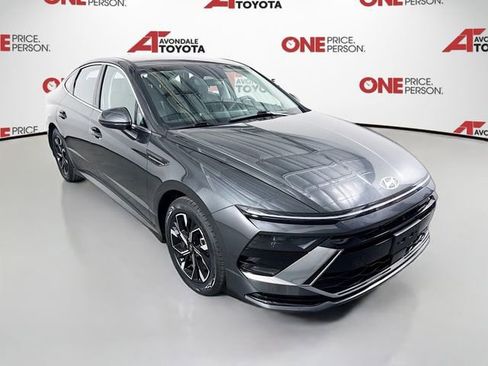 Used 2025 Hyundai Sonata SEL image 1