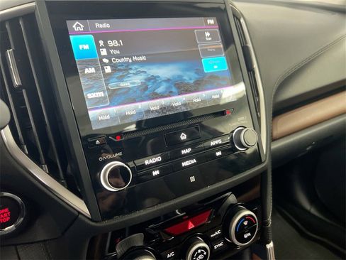 Used 2022 Subaru Forester Touring image 14