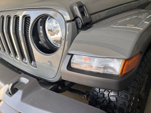 Used 2021 Jeep Wrangler Unlimited Sahara image 7