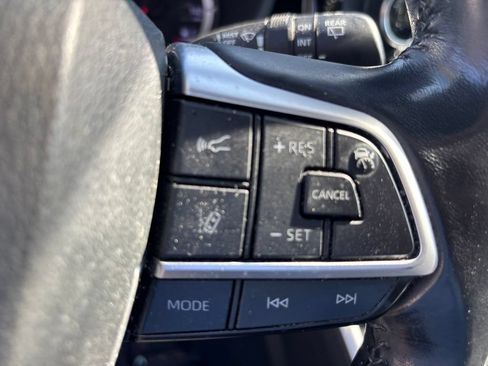 Used 2022 Toyota Highlander LE FWD image 23