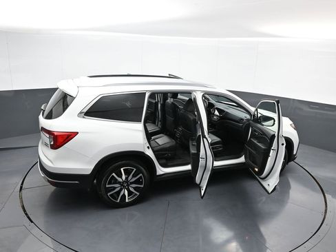 Certified 2022 Honda Pilot Touring image 49