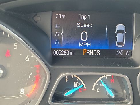 Used 2019 Ford Escape Titanium AWD/4WD image 23