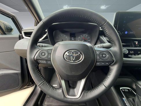 Used 2025 Toyota Corolla SE FWD image 15