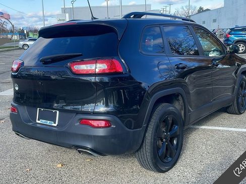 Used 2016 Jeep Cherokee High Altitude image 3