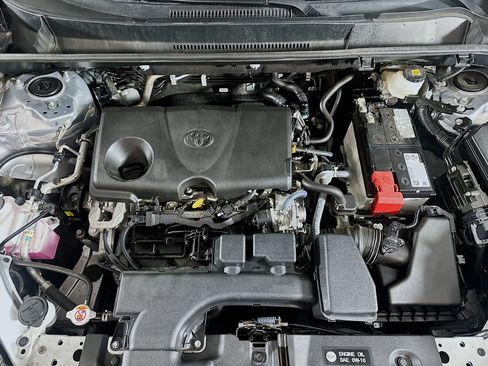 Used 2024 Toyota RAV4 LE AWD/4WD image 30