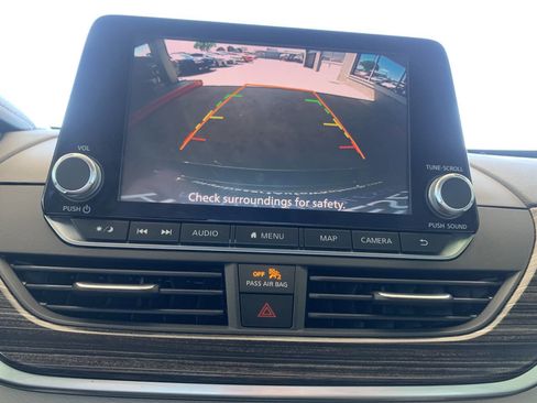 Used 2019 Nissan Altima 2.5 SL FWD image 15