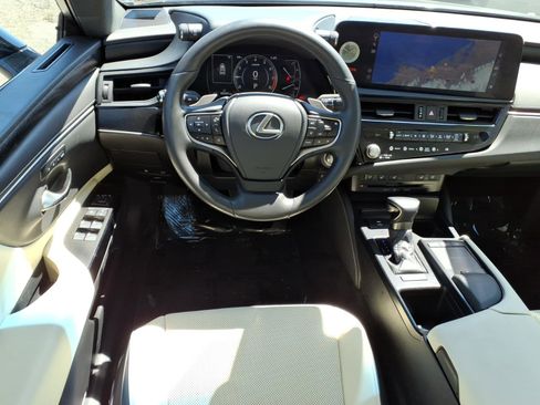 Used 2022 Lexus ES 350 w/ Premium Package FWD image 7