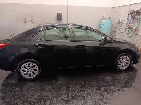 Used 2017 Toyota Corolla L image 16