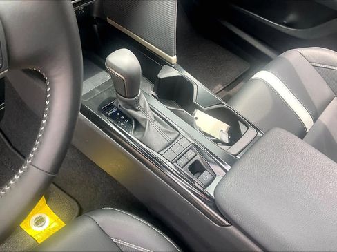 Used 2025 Toyota Camry SE w/ Convenience Package FWD image 16