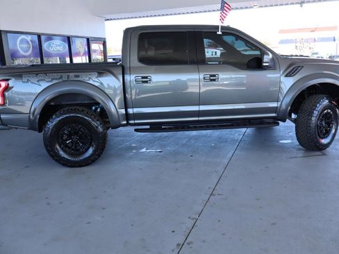 Used 2017 Ford F150 Raptor w/ Equipment Group 802A Luxury image 4