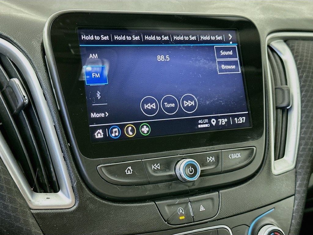 Used 2023 Chevrolet Malibu LS FWD image 17