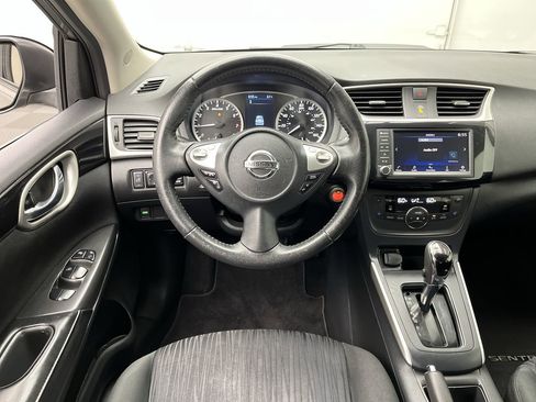 Used 2019 Nissan Sentra SV image 11