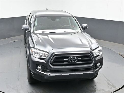 Used 2021 Toyota Tacoma SR5 w/ Technology Package image 14