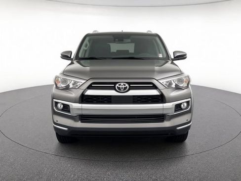 Used 2020 Toyota 4Runner Limited RWD image 9